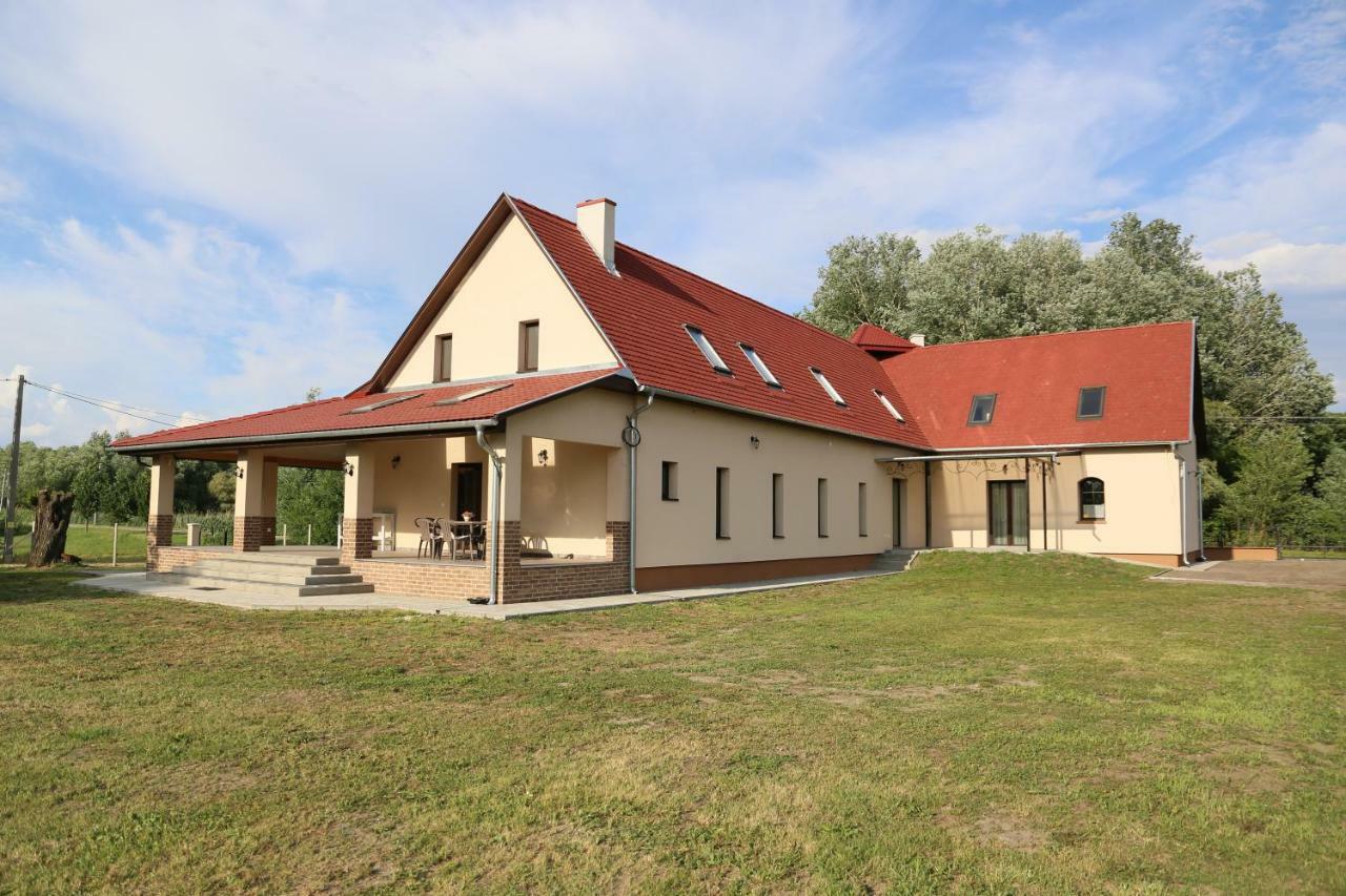 Tiszavilág Pihenőház Hotel Tiszakécske Exterior foto